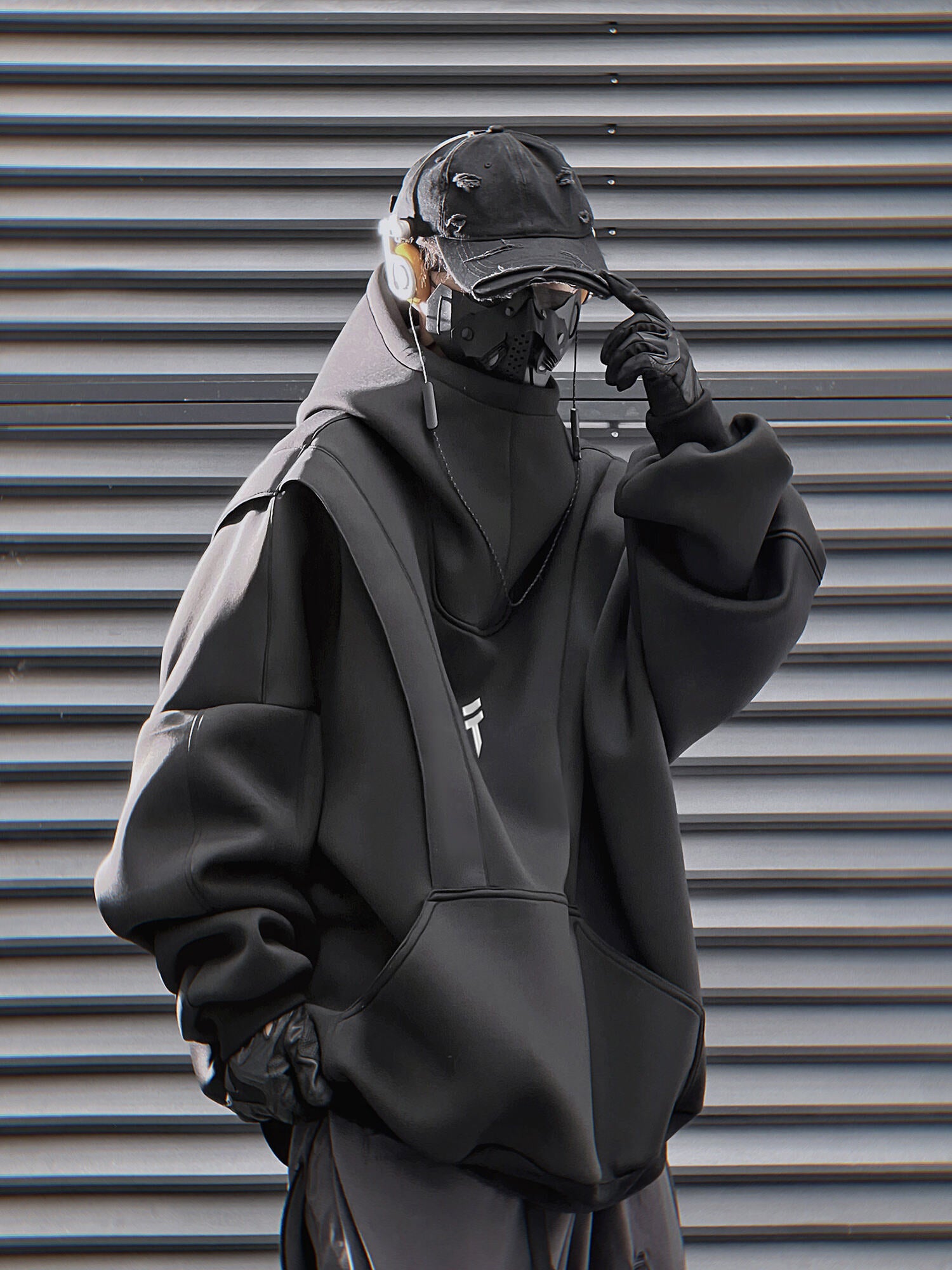 HiH50 Black Nexus Hoodie - Sole Essentials