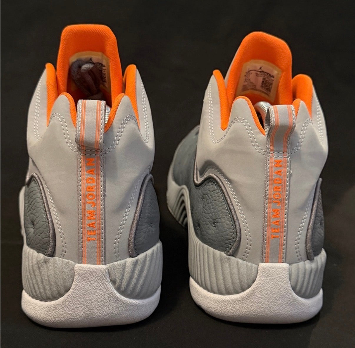 Size 14 - Air Jordan Jumpman Team 2 Cool Grey Total Orange 819175-008 Pre-owned