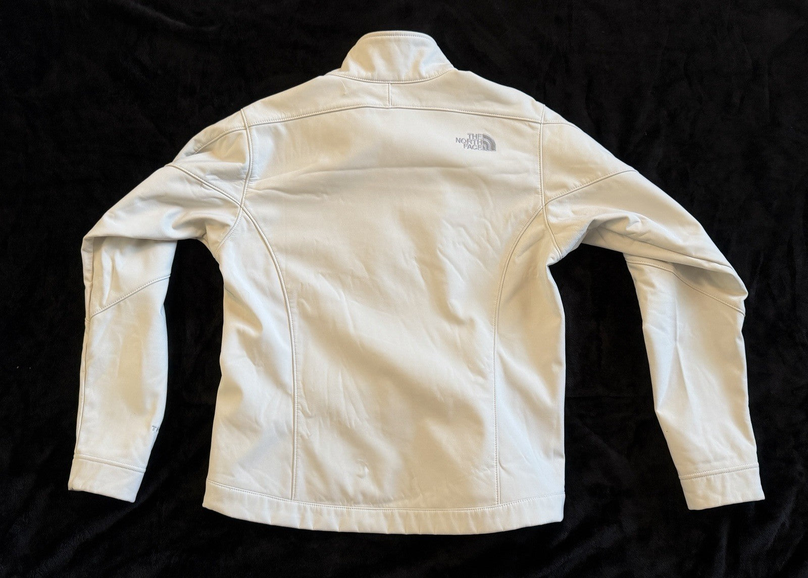 The North Face Apex Bionic Women’s Size M Pre-owned Excellent Condition - Sole Essentials