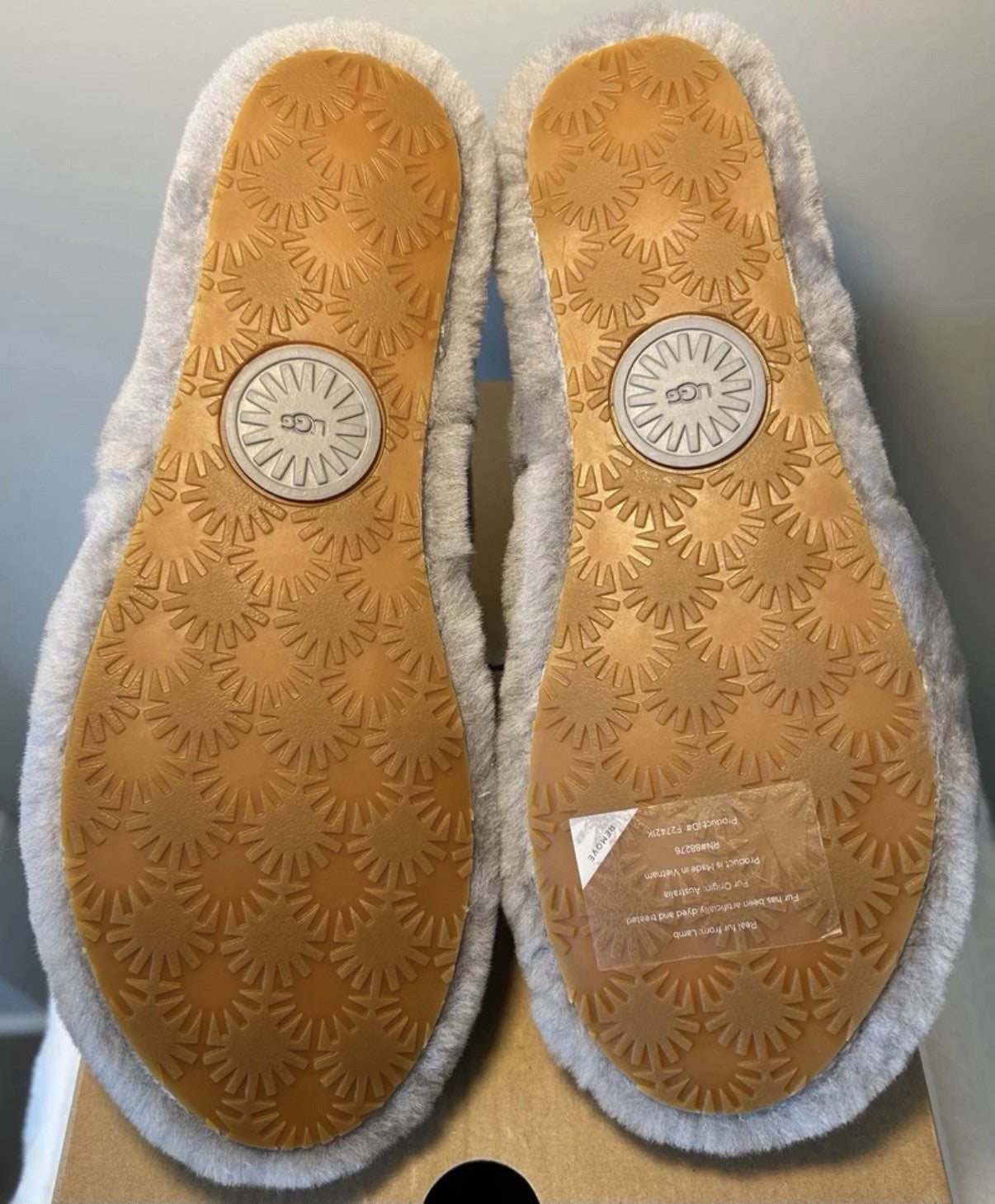 Ugg Oh Yeah Slippers Women’s Size 8 Seal Gray Sheepskin Fuzzy Sandals New In Box - Sole Essentials