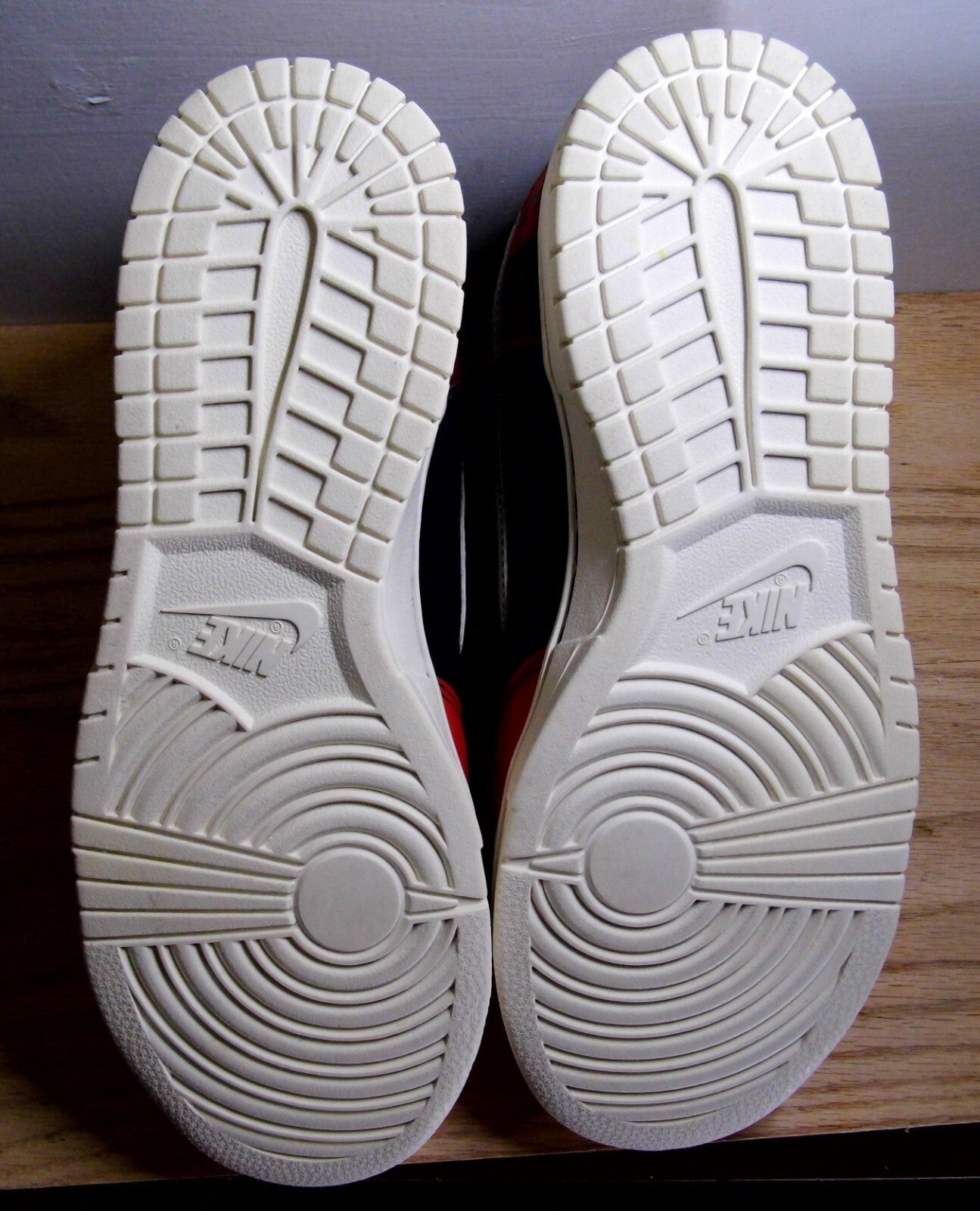 Nike Dunk SE High Tartan Plaid Red/Black Men's Size 9 DV0828-001 CLEAN - Sole Essentials