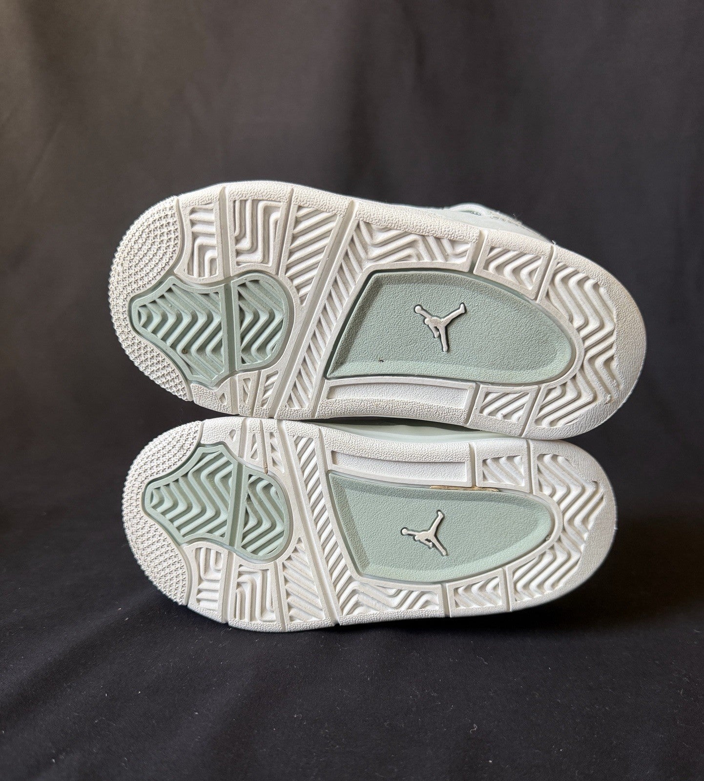 Baby/Toddler's Air Jordan Retro 4 “Seafoam Sail” HV4384-003 Size 9C Pre-Owned - Sole Essentials