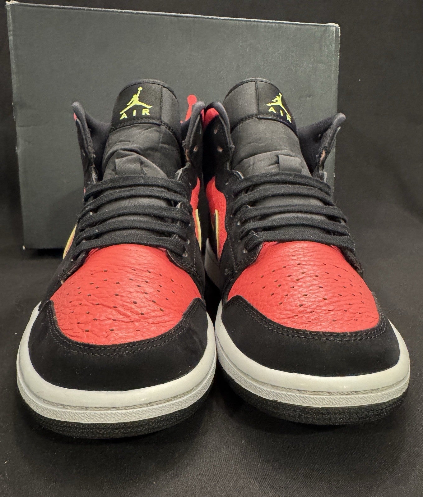 Jordan 1 Mid Black Hot Punch Women’s Size 8 Pre-owned BQ6472-006 - Sole Essentials