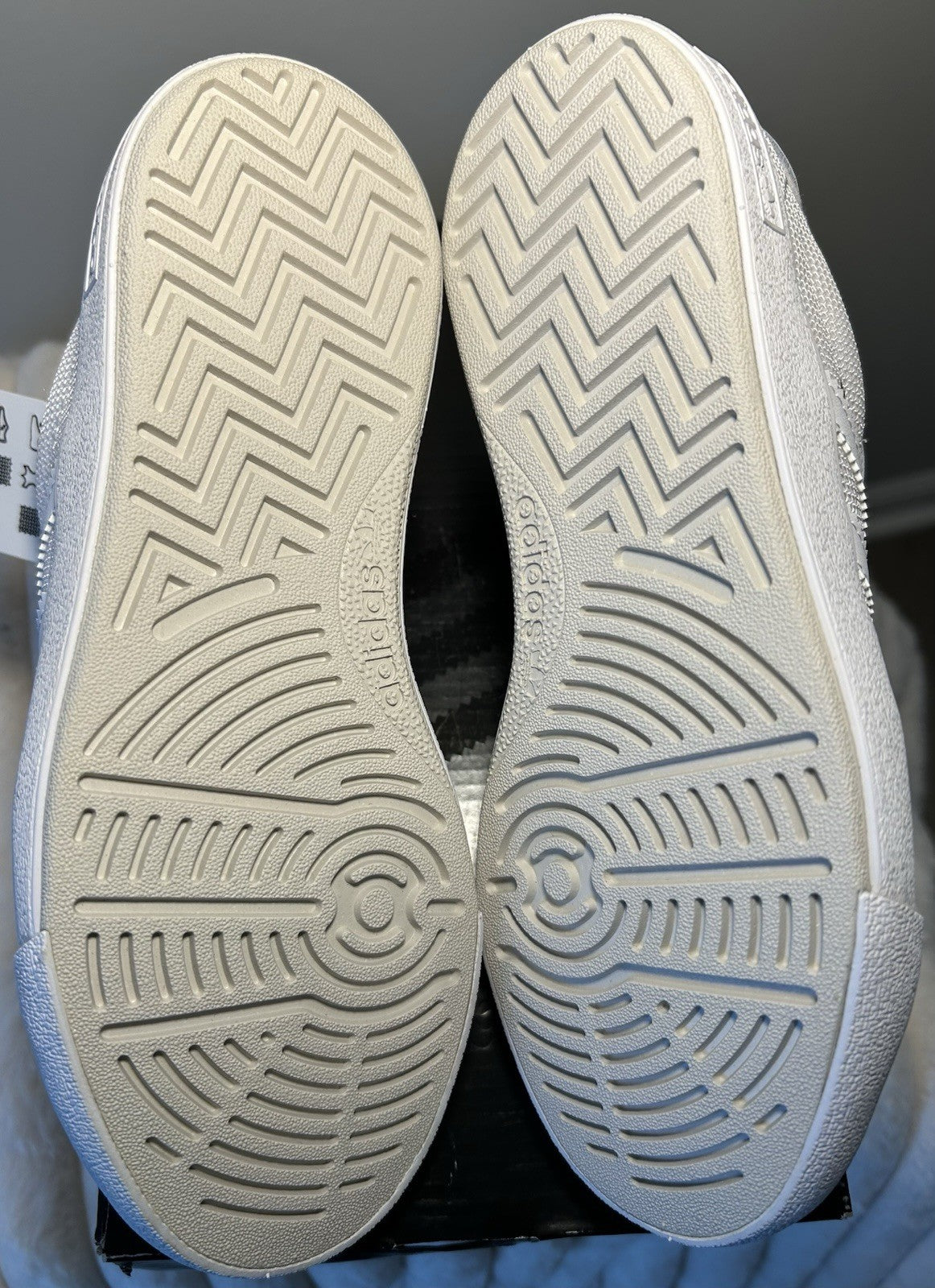 Adidas Nora "White/Metallic Gold" Youth Size 4 - Sole Essentials