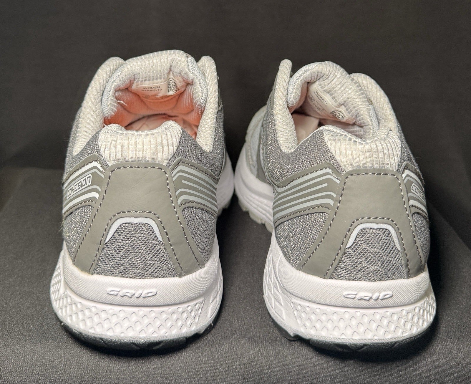 Saucony cohesion 10 Womens Size 9 Grey/White S15362-10  Pre-owned - Sole Essentials