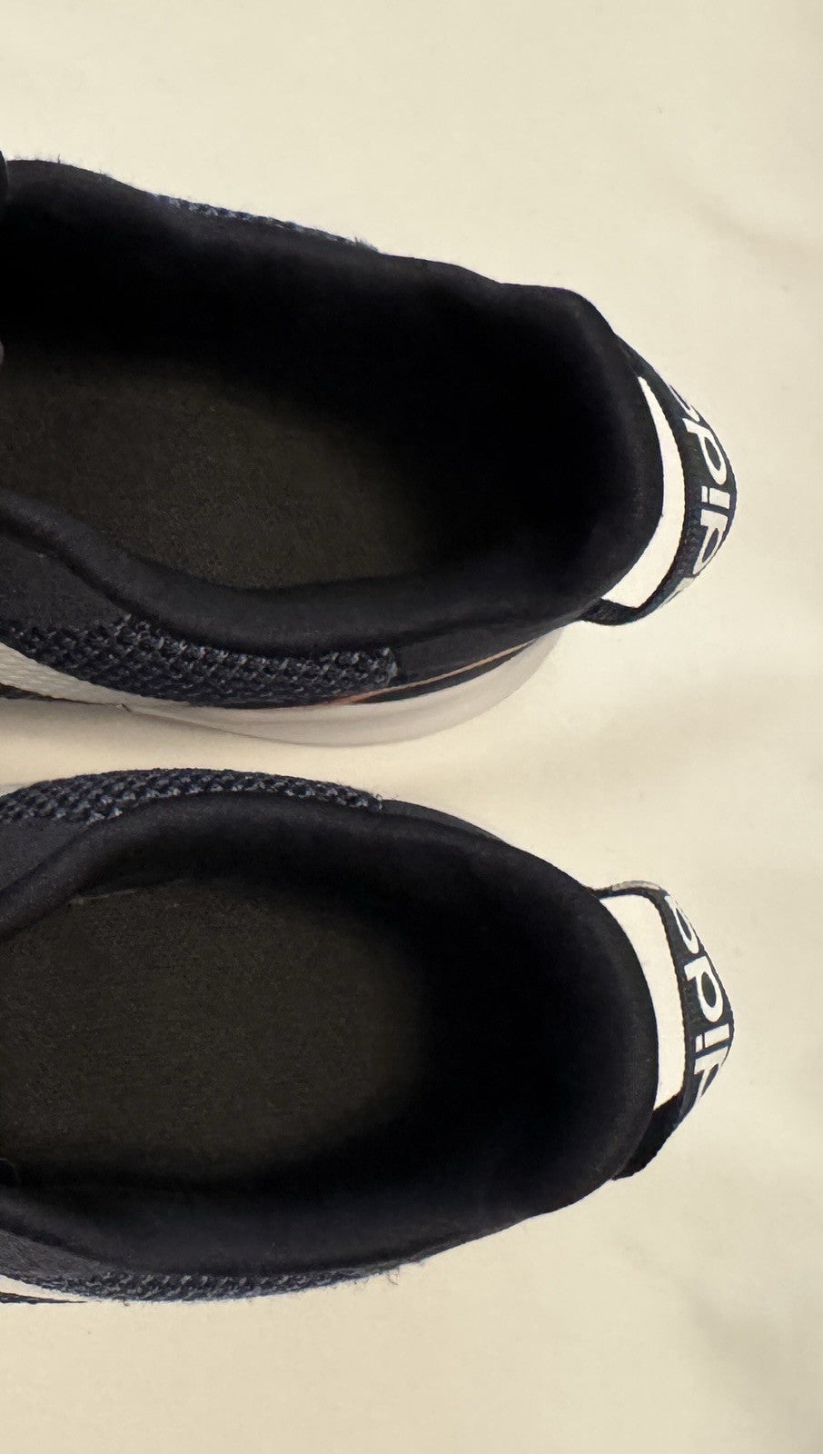 Adidas Racer TR 21 Navy/White/Red Unisex Kids Size 5.5Y  Pre-owned - Sole Essentials