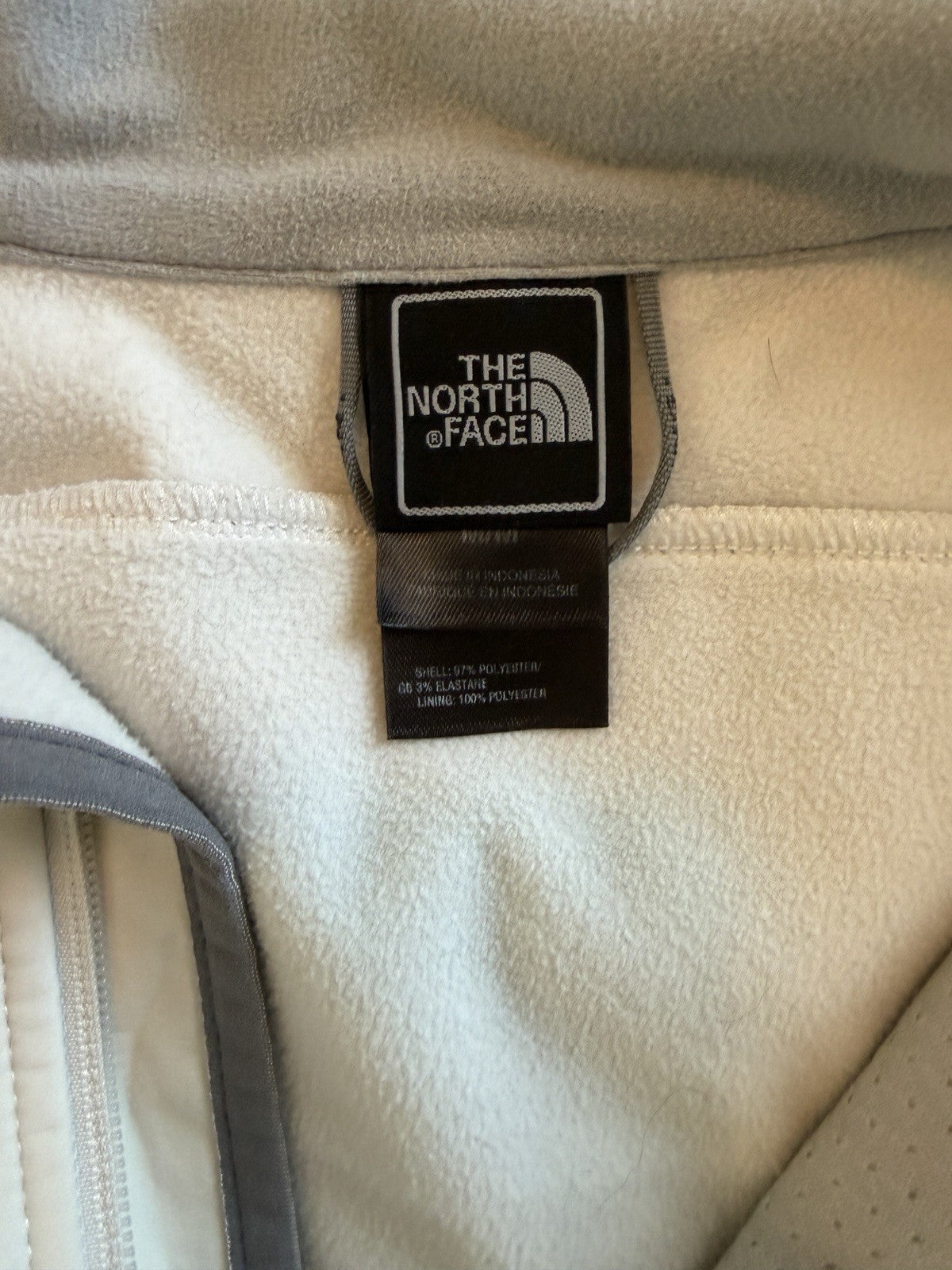 The North Face Apex Bionic Women’s Size M Pre-owned Excellent Condition - Sole Essentials