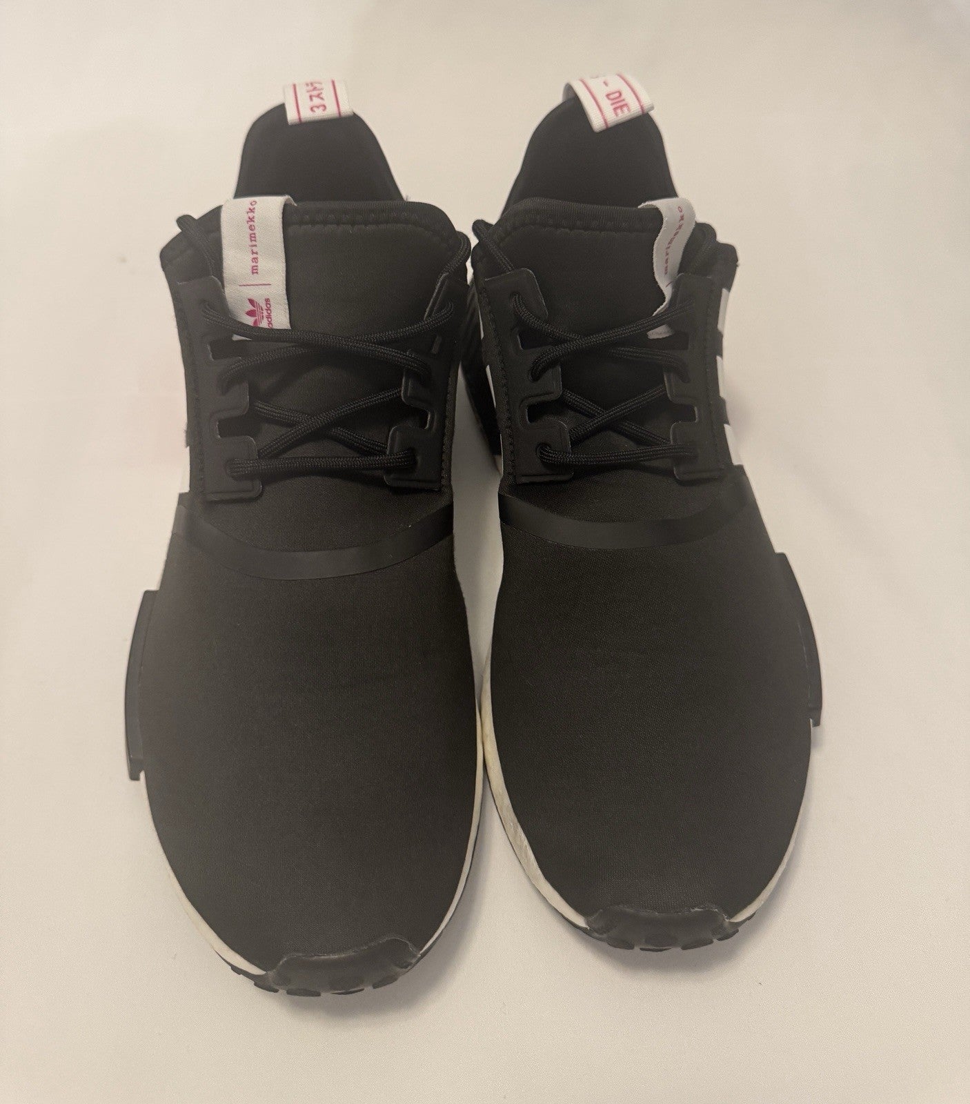 adidas Marimekko x NMD_R1 Laine Wave Women’s Size 9.5 Black White Pink GX8765 Pre-Owned - Sole Essentials