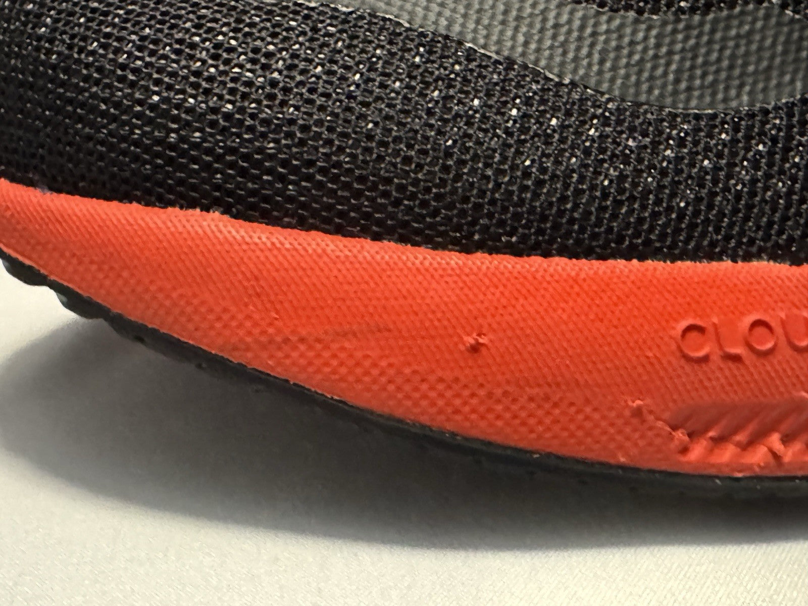 Adidas Runfalcon 5.0 Cloudfoam Black/Red/White Youth Size 6  Pre-owned - Sole Essentials