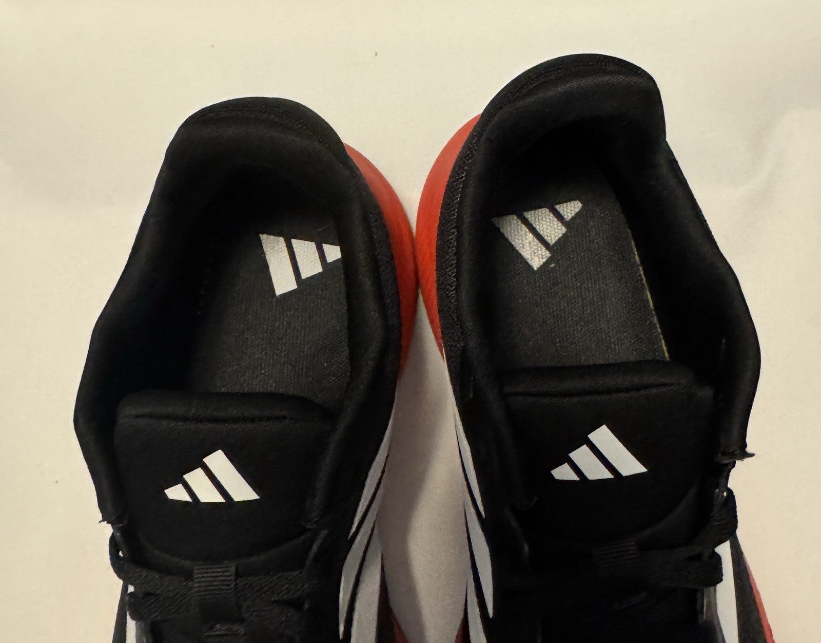 Adidas Runfalcon 5.0 Cloudfoam Black/Red/White Youth Size 6  Pre-owned - Sole Essentials