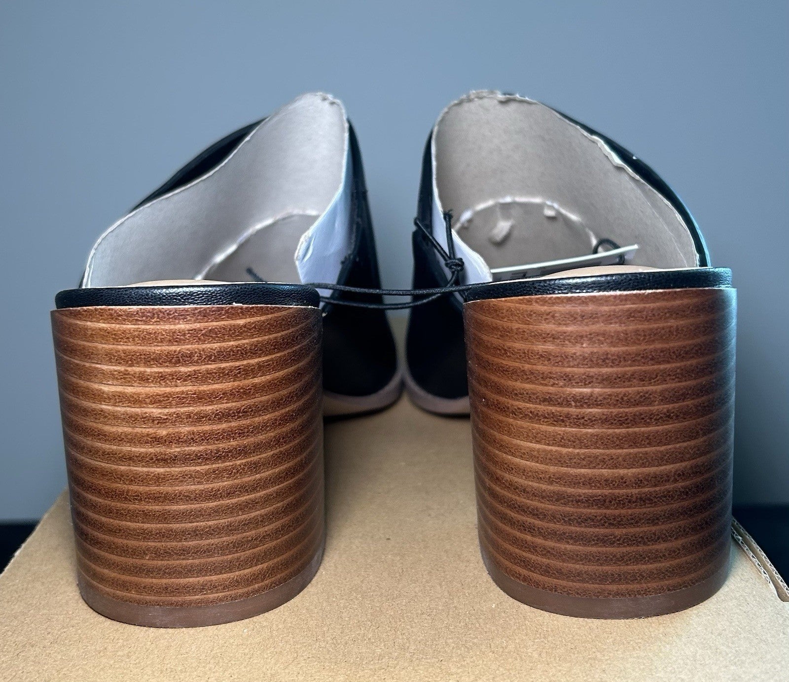 NEW Dolce Vida Black Leather Mules Slip-On Block Heel Women’s Size 9W - Sole Essentials