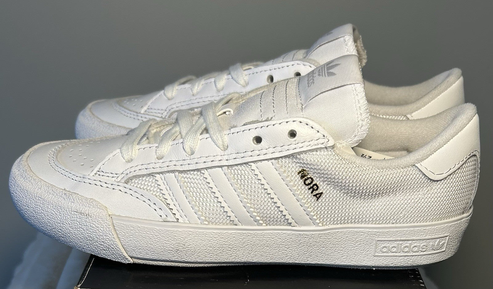 Adidas Nora "White/Metallic Gold" Youth Size 4 - Sole Essentials