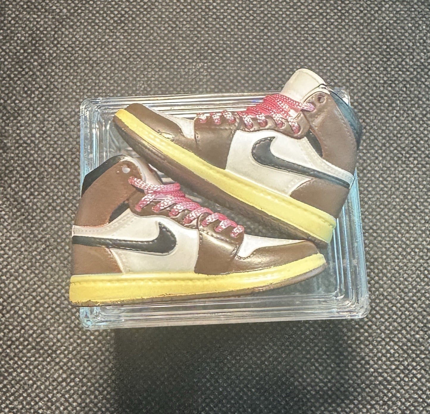 Air Jordan 1 Mini Sneaker Collectible Travis Scott OG High - Sole Essentials