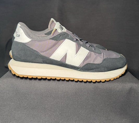 New Balance 237 Black Magnet Sea Salt Womens Size 11 WS237NB  Pre-owned - Sole Essentials