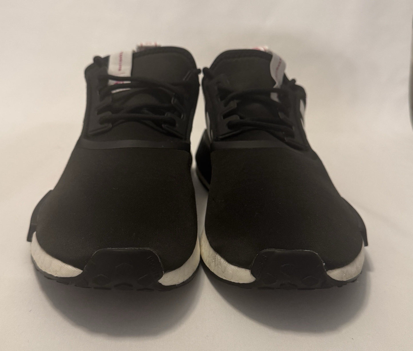 adidas Marimekko x NMD_R1 Laine Wave Women’s Size 9.5 Black White Pink GX8765 Pre-Owned - Sole Essentials