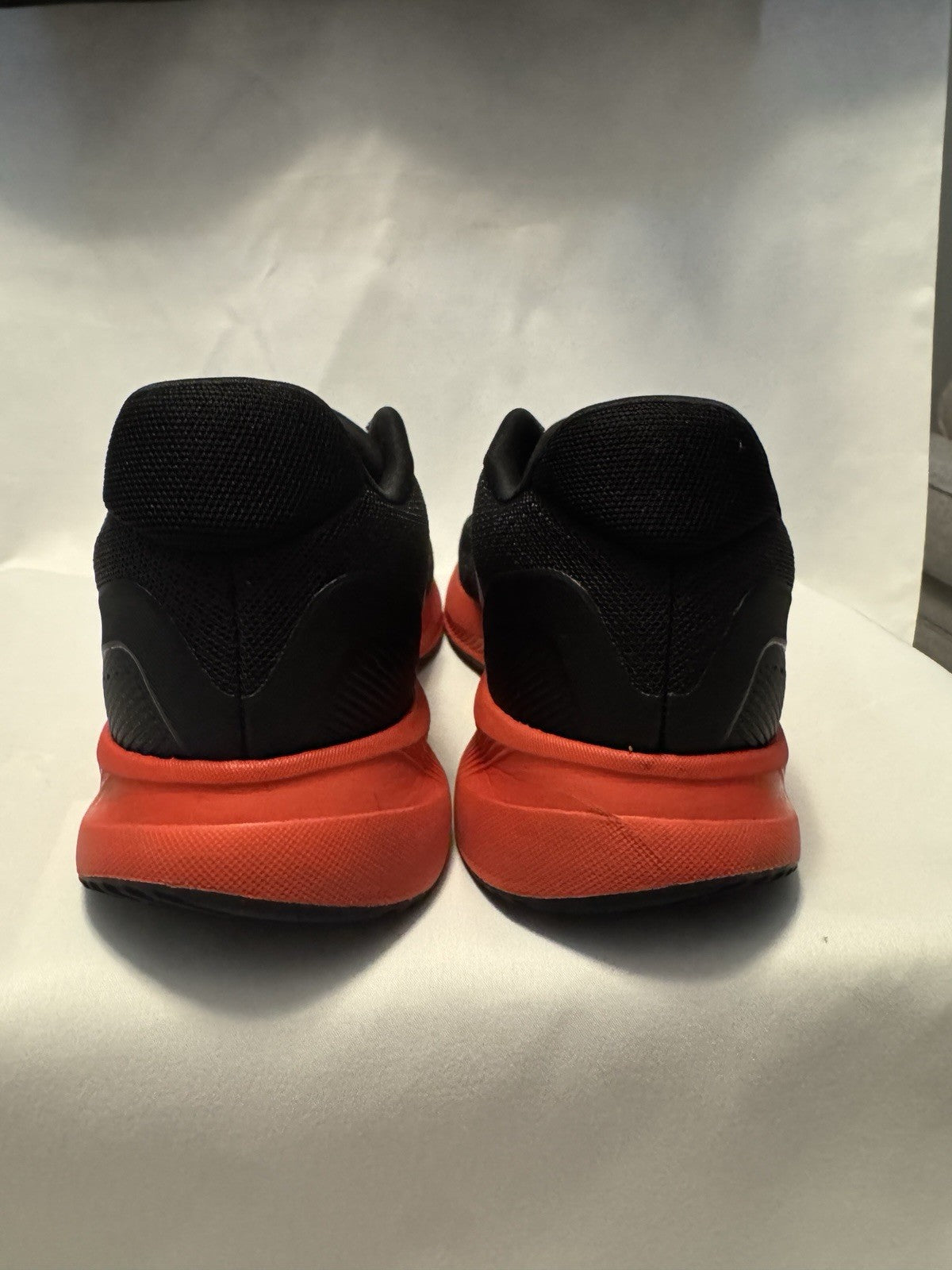 Adidas Runfalcon 5.0 Cloudfoam Black/Red/White Youth Size 6  Pre-owned - Sole Essentials