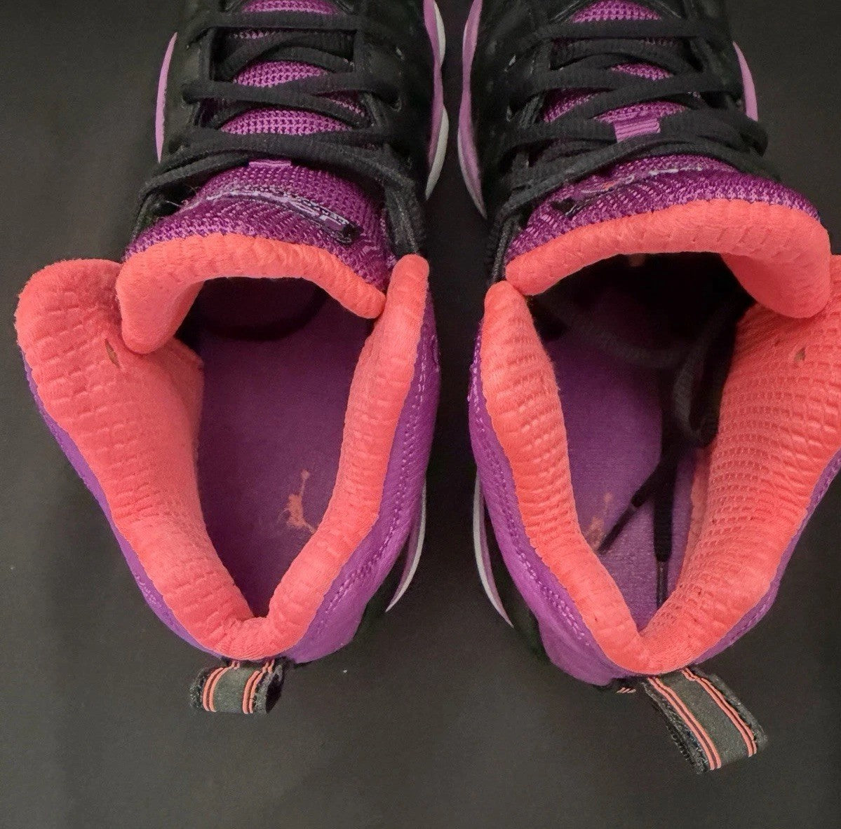 Air Jordan Jumpman 2 Youth Size 7Y Pre-owned - Sole Essentials