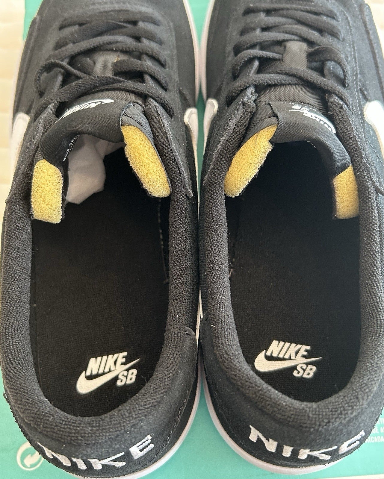 Men's Nike SB Heritage Vulc Sneakers - White / Black - Sole Essentials