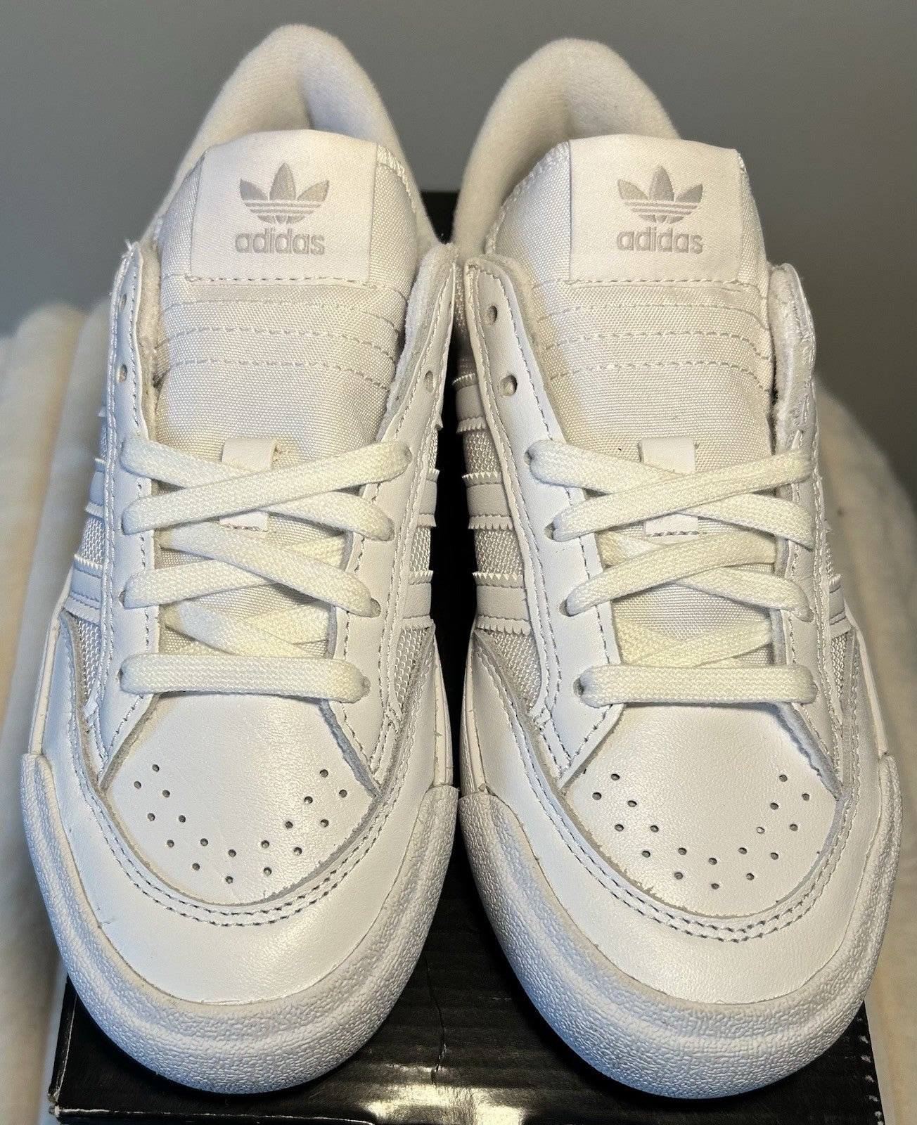 Adidas Nora "White/Metallic Gold" Youth Size 4 - Sole Essentials