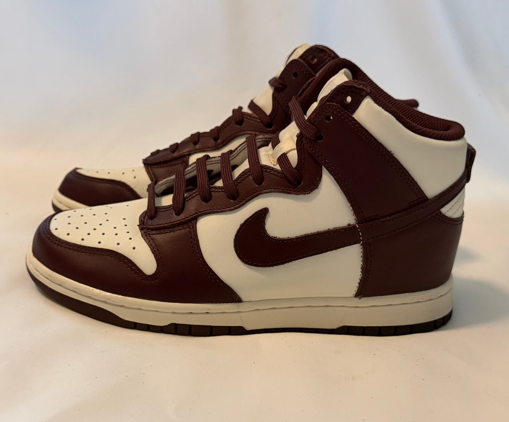 Nike Dunk High Burgundy Crush Women’s Size 8.5 Pre-owned DD1869-601 - Sole Essentials