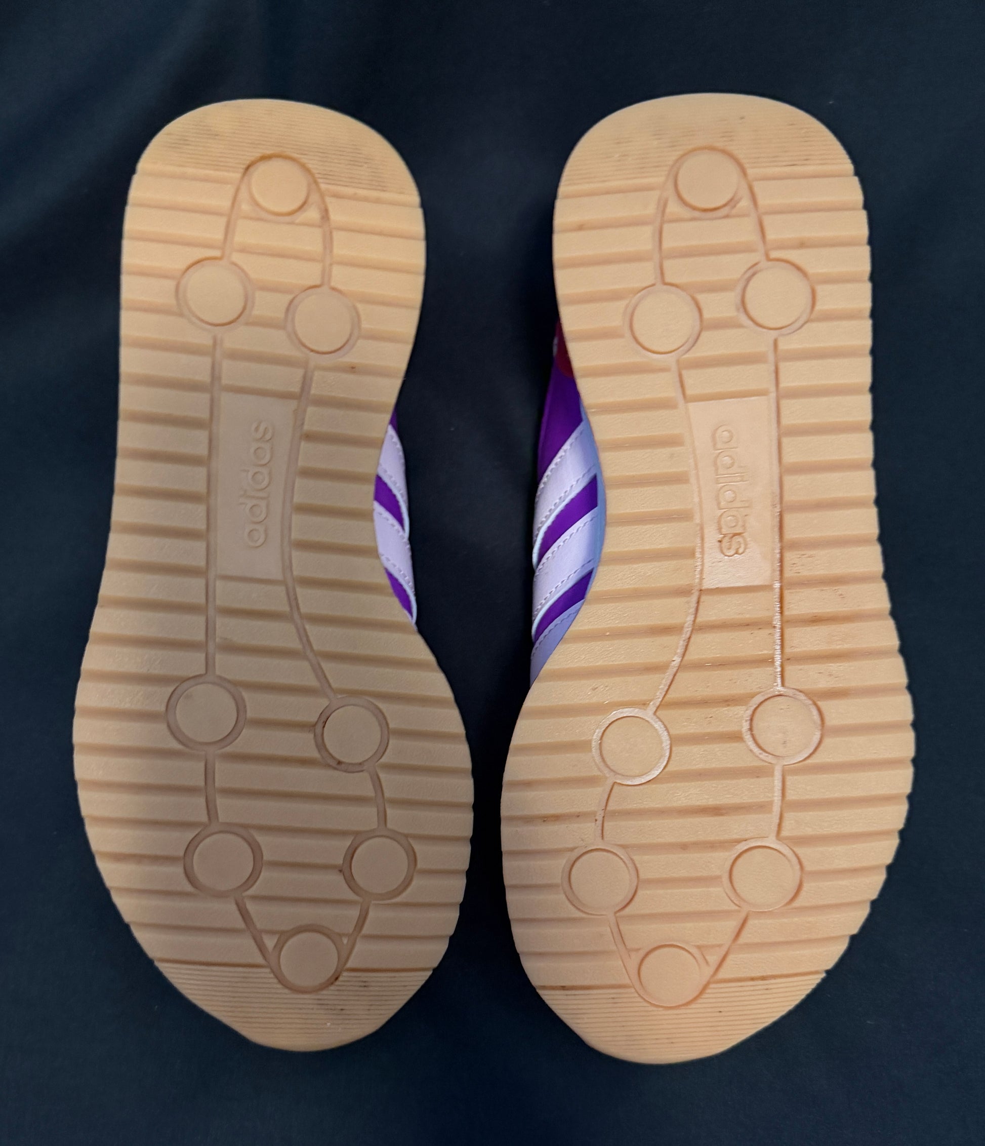 adidas run 70s 2.0 sneaker Kids Size 4.5 Purple Burst Pre-owned - Sole Essentials