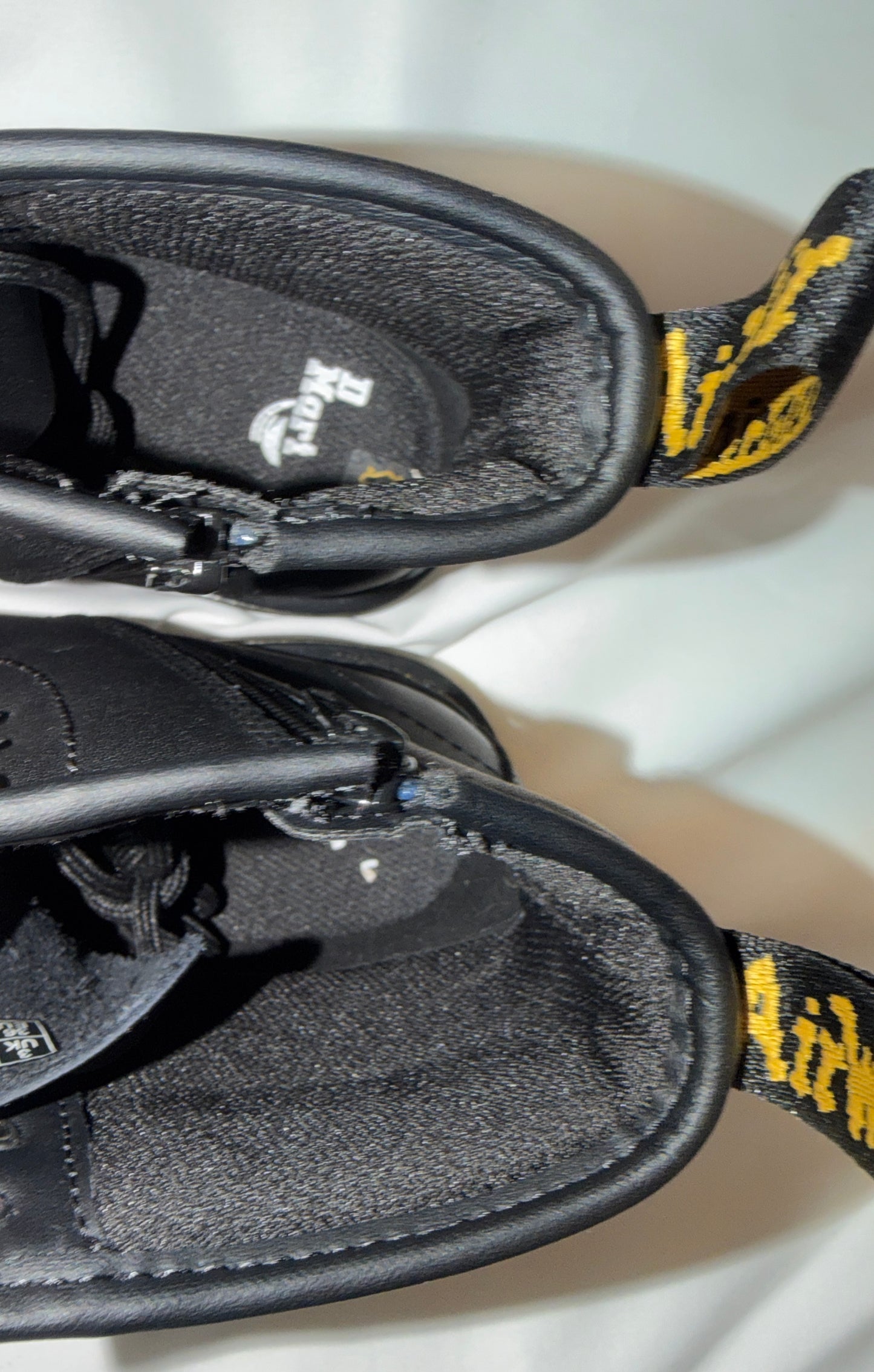 Dr. Martens 1460 Junior Boots Size 4Y Pre-owned Excellent Condition - Sole Essentials