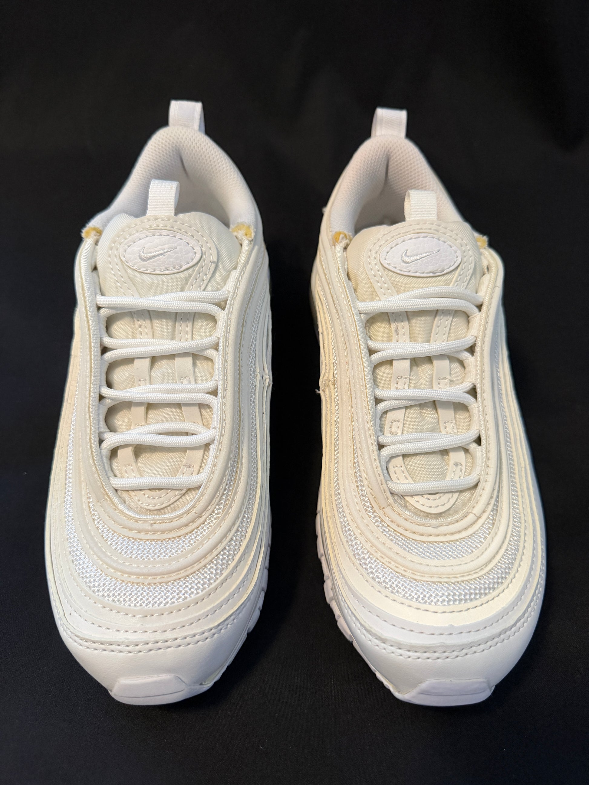 Nike Air Max 97 Triple White DH8016-100 Women’s Size 6 Pre-owned Clean Condition - Sole Essentials