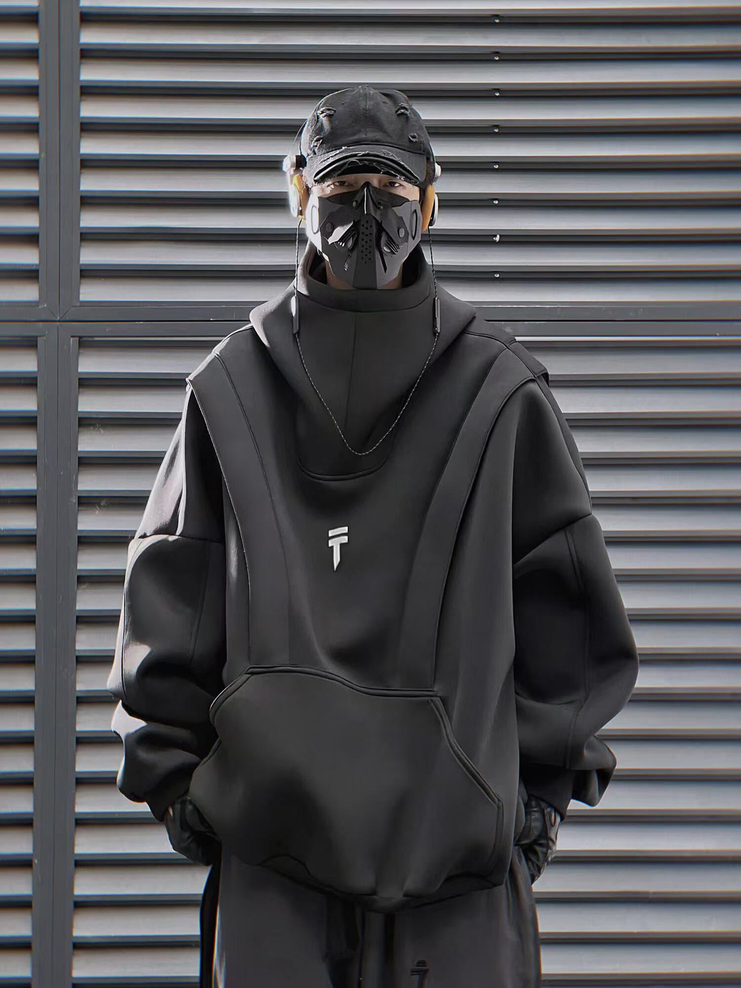 HiH50 Black Nexus Hoodie - Sole Essentials