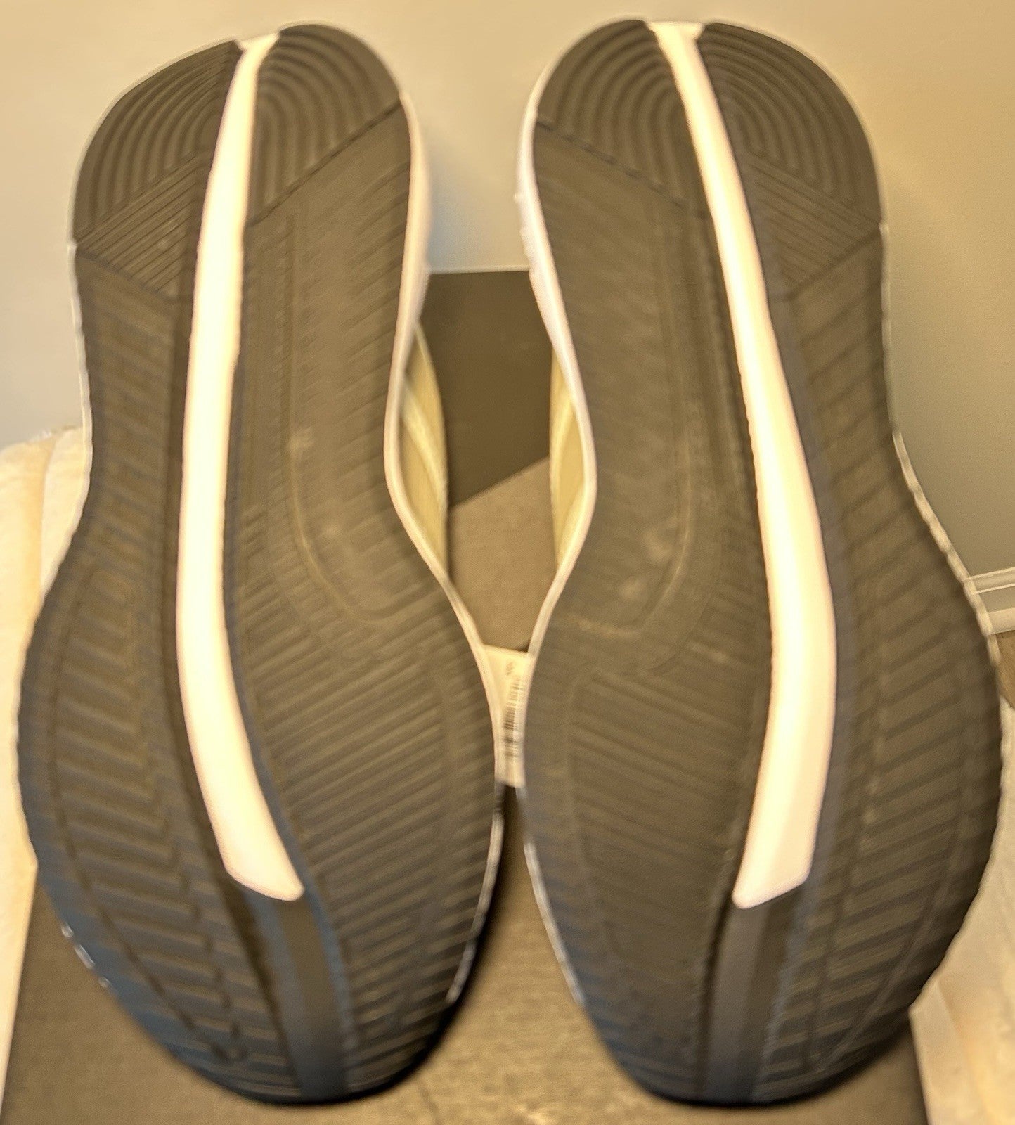 Adidas Galaxy Women’s Size 6 Mint Green - Sole Essentials