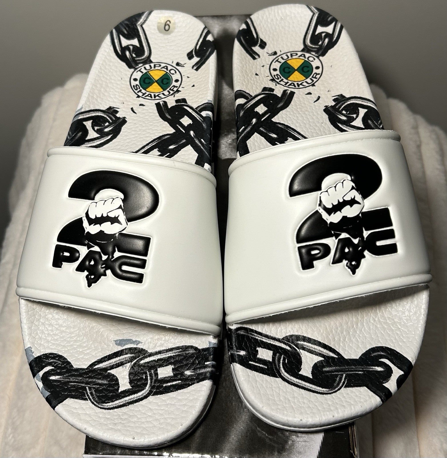 2Pac Cross Colours Slides Women Size 9 New In Box - Sole Essentials